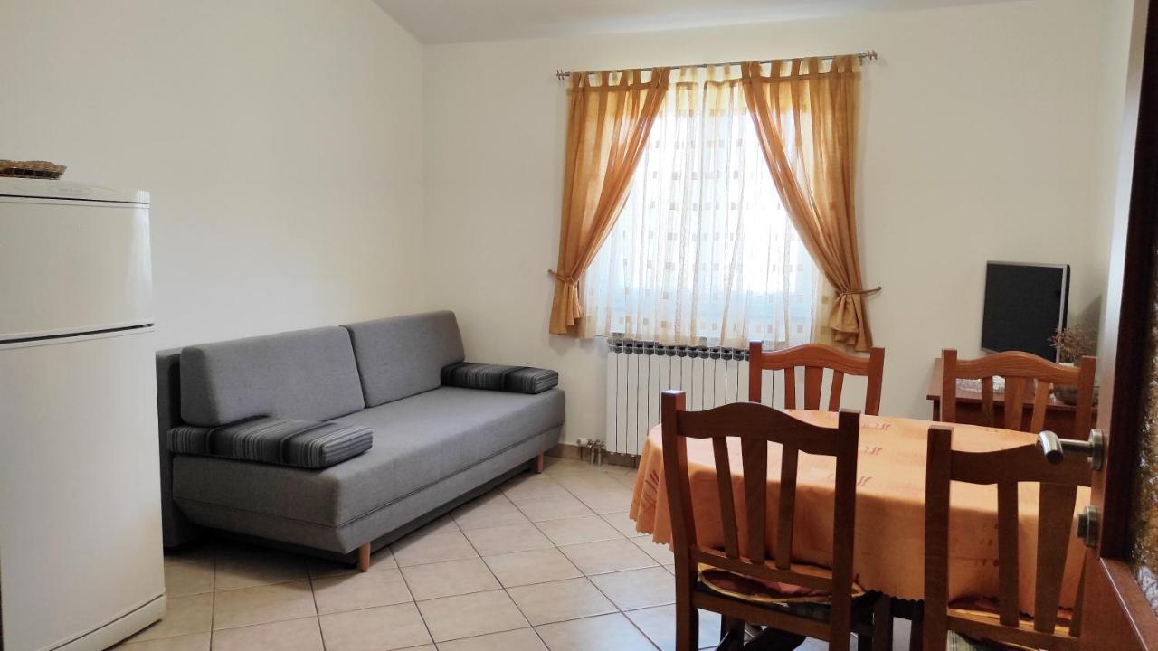 Apartments Zdenka Starigrad Paklenica Exteriör bild