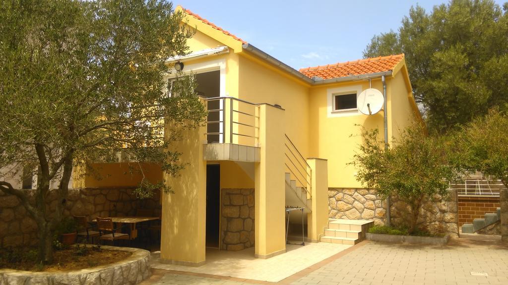 Apartments Zdenka Starigrad Paklenica Exteriör bild