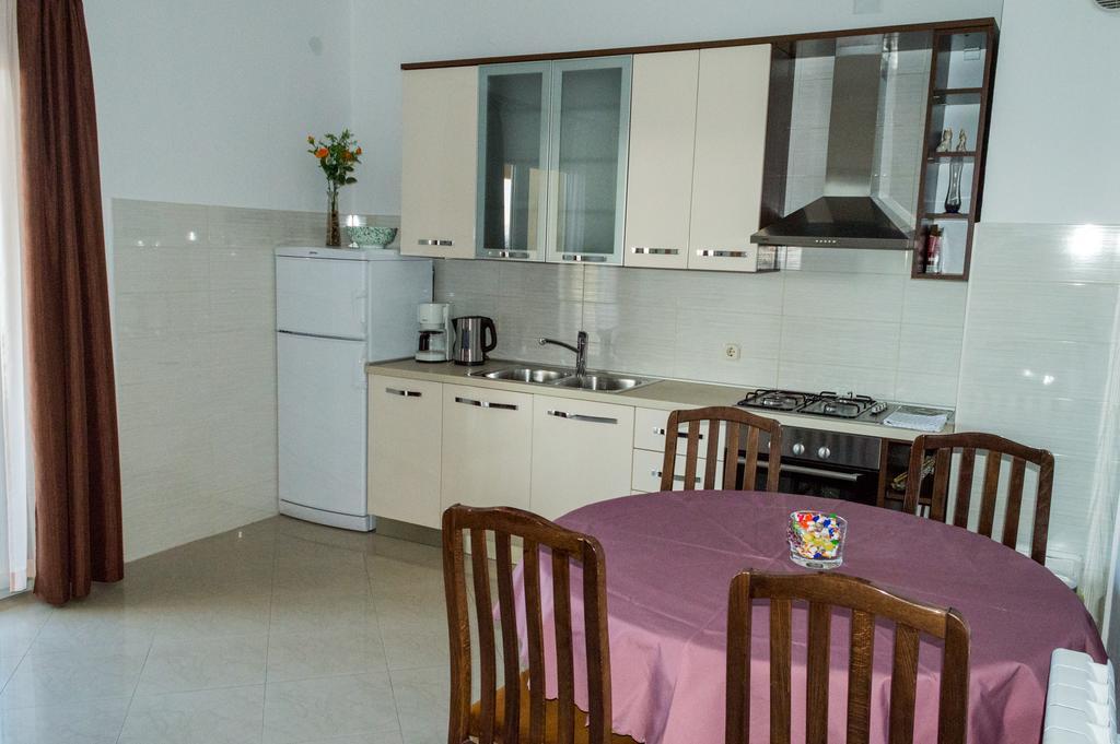 Apartments Zdenka Starigrad Paklenica Exteriör bild