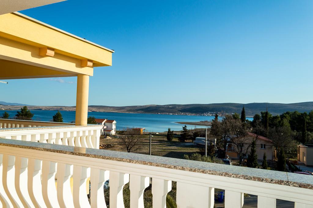 Apartments Zdenka Starigrad Paklenica Exteriör bild